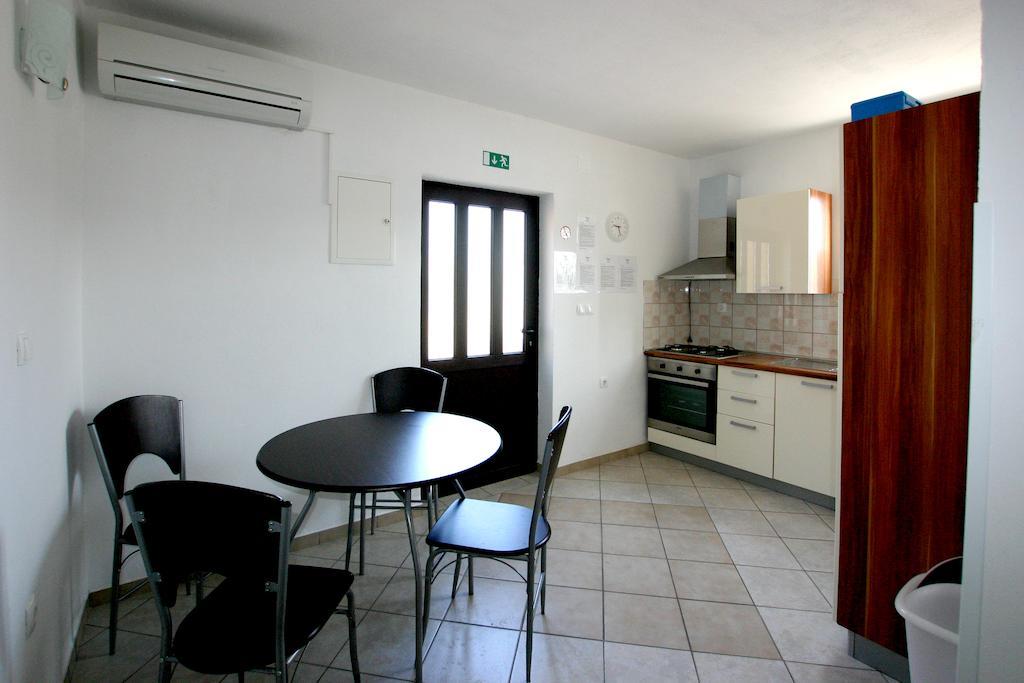 Dora, With A Beautiful View Of The Bay, Near The Sea And Center Appartement Vrboska